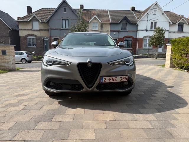 ALFA ROMEO STELVIO, Autos, Alfa Romeo, Particulier, Stelvio, ABS, Caméra de recul, Régulateur de distance, Airbags, Air conditionné