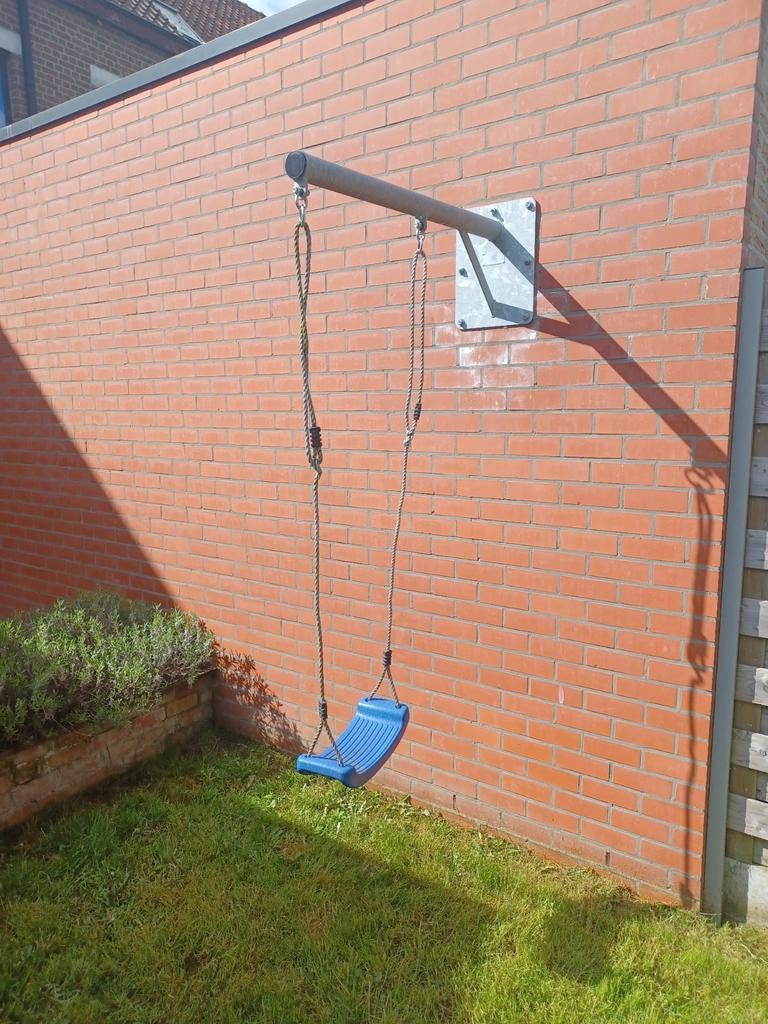 Schommel om  tegen de muur te bevestigen, Ophalen, Schommel