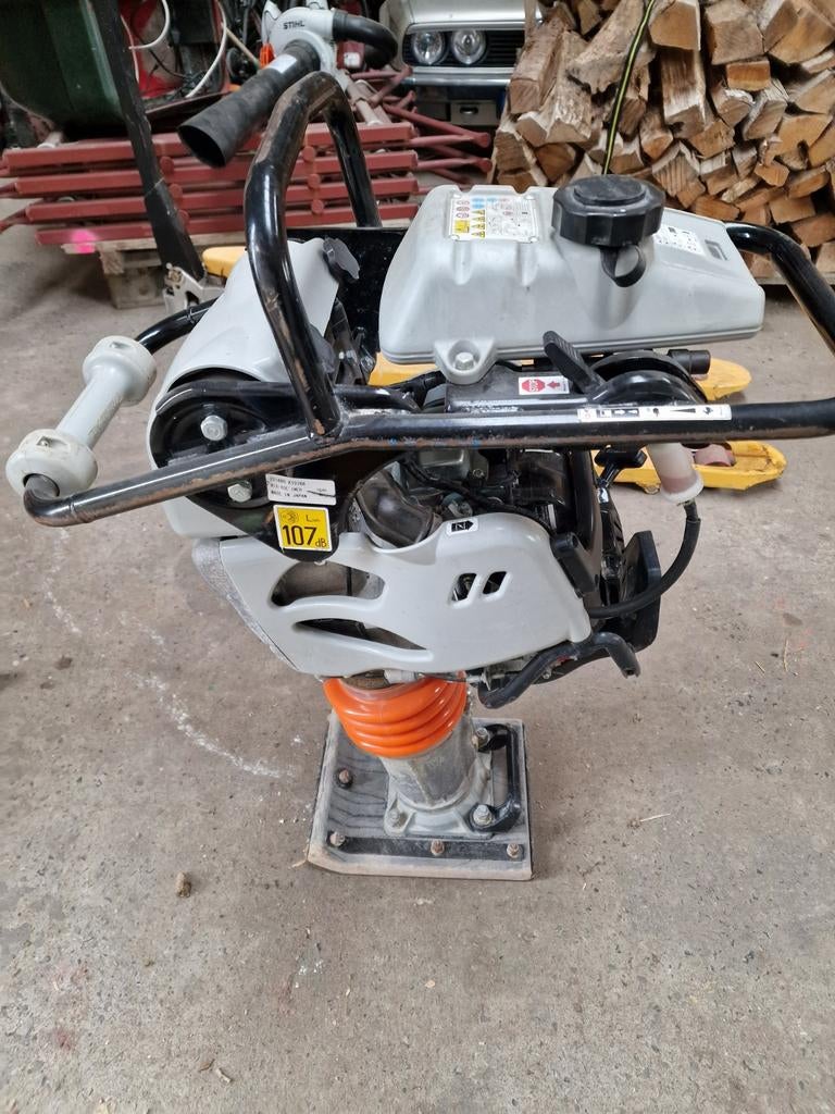 MIKASA MTX-60

Stamper / trilplaat, Ophalen