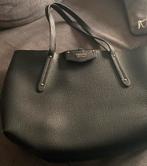Handtas van guess, Handtassen en Accessoires, Tassen | Damestassen, Ophalen, Zo goed als nieuw, Zwart, Handtas