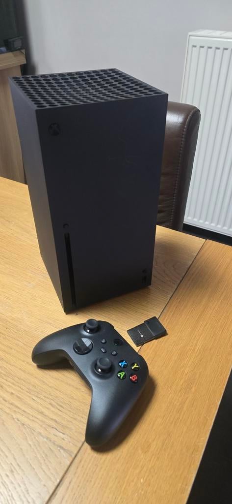 Xbox series x 1tb plus seagate 1tb expansion card, Ophalen of Verzenden, Zo goed als nieuw, Xbox Series X