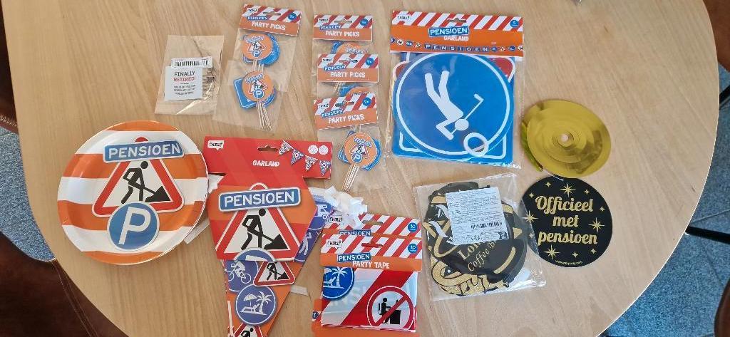 Set pensioen versiering, Diversen, Vlaggen en Wimpels, Ophalen of Verzenden, Nieuw