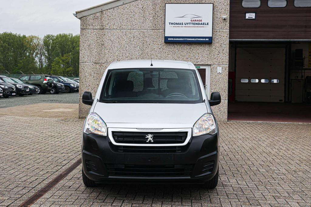 Peugeot Partner 3-ZITPLAATSEN*AIRCO*NAVIGATIE*NIEUWSTAAT*CRU, Voorwielaandrijving, Stof, Gebruikt, 4 cilinders