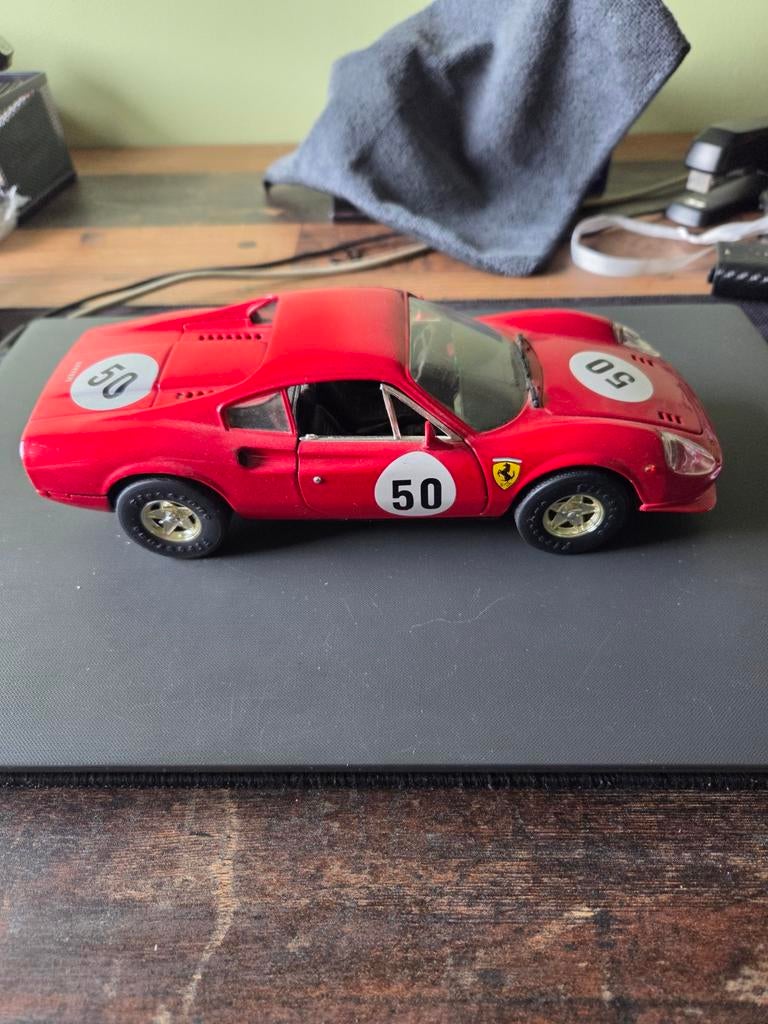 Ferrari Dino GT, Hobby & Loisirs créatifs, Voitures miniatures | 1:18, Enlèvement ou Envoi