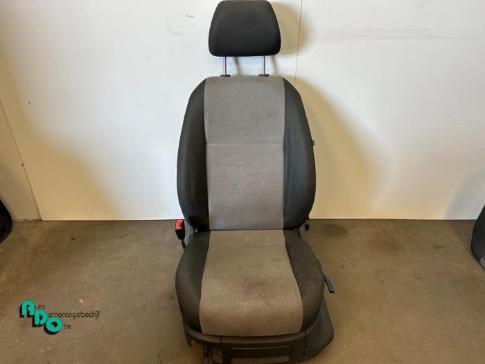 Siège gauche d'un Skoda Fabia (Fabia 08-), Autos : Pièces & Accessoires, Habitacle & Garnissage, Skoda, Utilisé, 3 mois de garantie