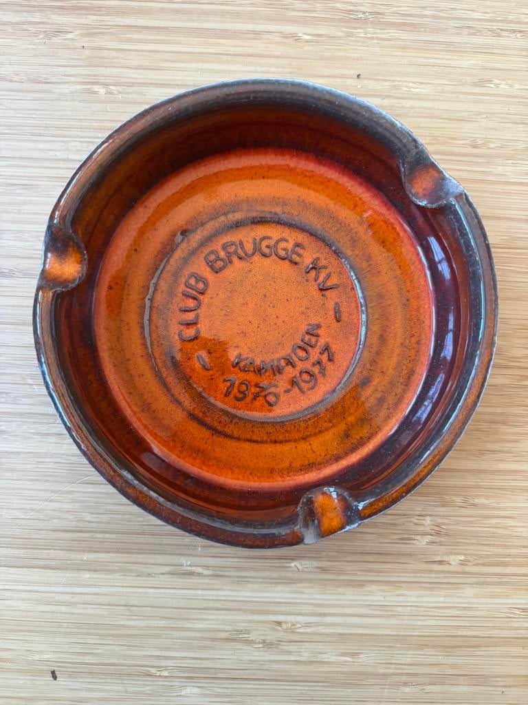 Cendrier champion du Club de Bruges 76-77, Enlèvement ou Envoi, Utilisé, Autres types