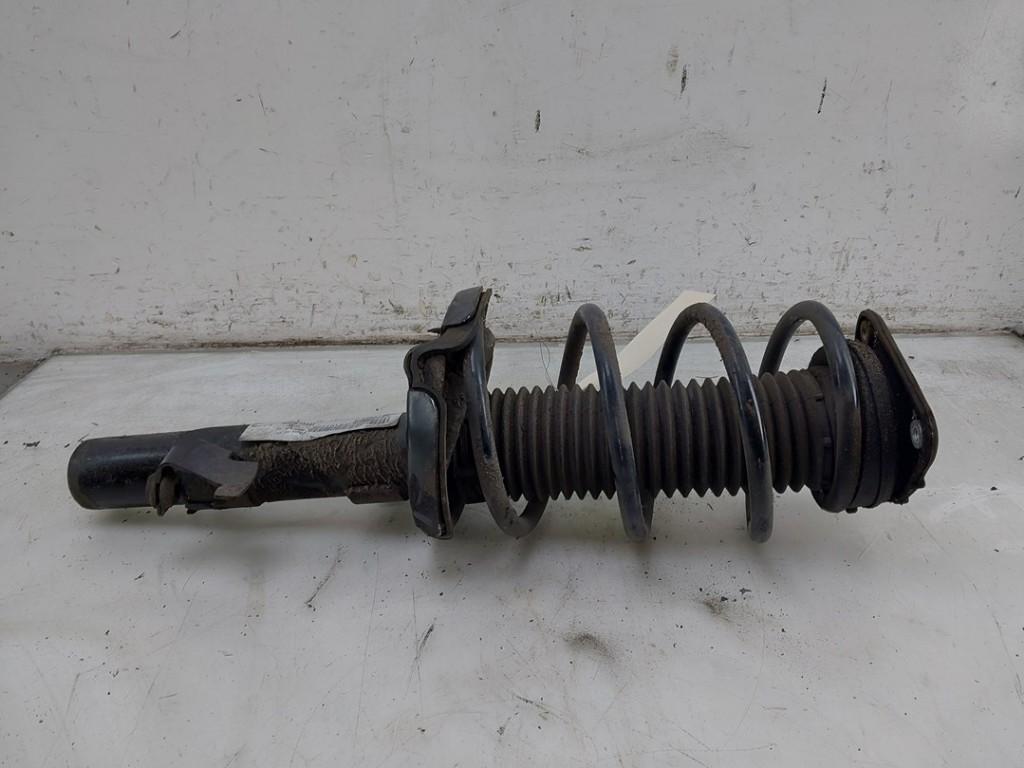 AMORTISSEUR OU ABSORBEUR DE CHOC AVANT DROIT Volvo V40 (MV), Info@volvocars.com, Volvo Car Germany GmbH, Siegburger Straße 229
50679  Köln, DE