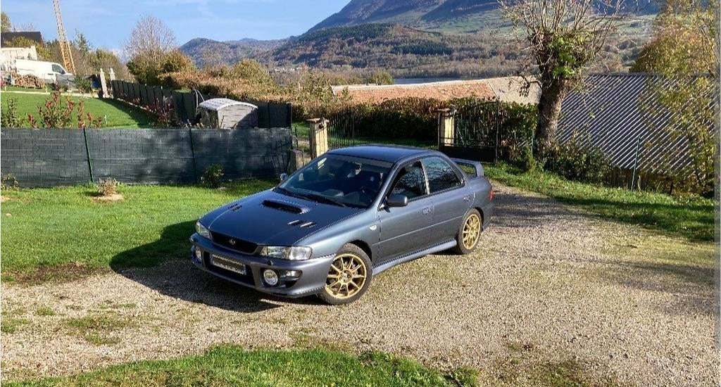 Subaru impreza gt.  Piece carrosserie . Liste uniquement, Autos : Pièces & Accessoires, Subaru, Porte