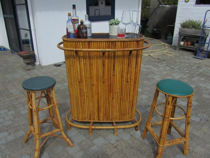 Tiki bar met 2 bamboo barstoelen- superorigineel !, Antiek en Kunst, Curiosa en Brocante, Ophalen