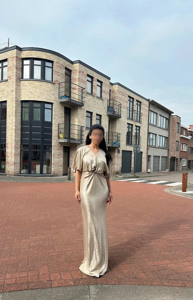 Galajurk, Kleding | Dames, Jurken, Zo goed als nieuw, Maat 38/40 (M), Beige, Onder de knie, Ophalen of Verzenden