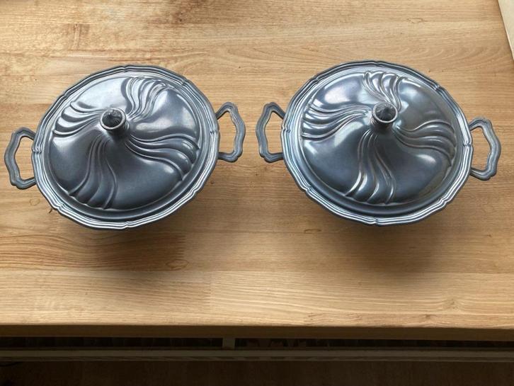 Twee antieke verzilverde serveerkommen van Wellner, Huis en Inrichting, Keuken | Servies, Gebruikt, Kom(men), Ophalen