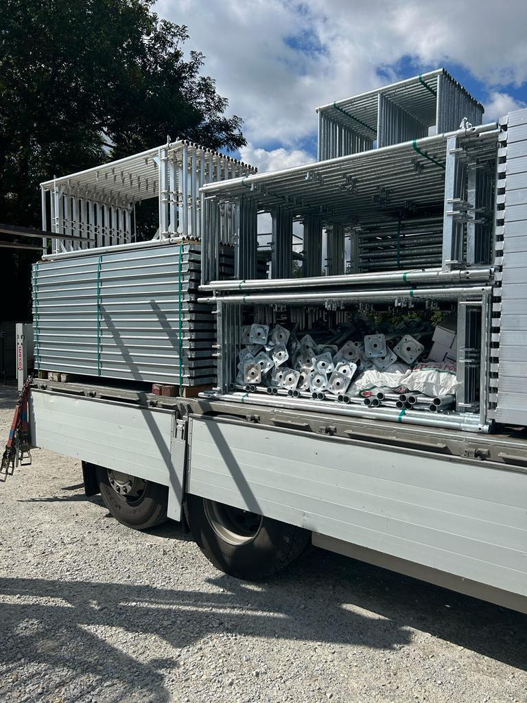 Nouvel échafaudage de façade | 550 m² | Livraison rapide, Bricolage & Construction, Échafaudages, Neuf, Échafaudage de façade