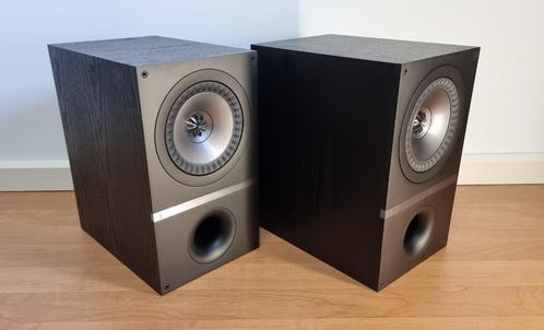 KEF Q300 speakers in de elegante kleur black ash, Audio, Tv en Foto, Luidsprekerboxen, Zo goed als nieuw, Front, Rear of Stereo speakers