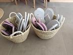 2 manden met 20  slippers - trouwfeest, Ophalen, Zo goed als nieuw