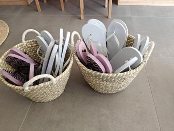 2 manden met 20  slippers - trouwfeest beschikbaar voor biedingen