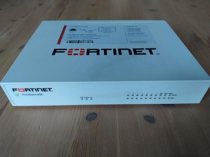 Fortinet Fortigate 60e firewall, Computers en Software, Routers en Modems, Zo goed als nieuw, Ophalen of Verzenden