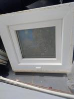 Venster PVC 550x550, Doe-het-zelf en Bouw, Raamkozijnen en Schuifdeuren, Ophalen, Zo goed als nieuw