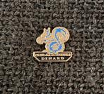 PIN - CLUB DES ECUREUILS - DINARD - ECUREUIL - EEKHOORN, Envoi, Utilisé, Animal et Nature, Insigne ou Pin's