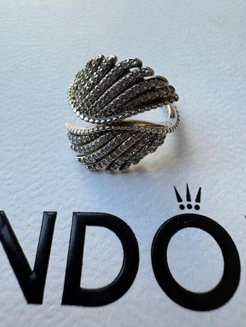 Pandora Ring MAJESTIC FEATHERS NIEUW!!! beschikbaar voor biedingen