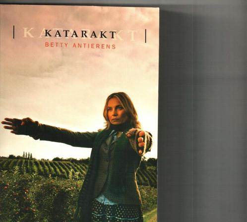 Katarakt betty antierns 283 blz, Boeken, Romans, Ophalen of Verzenden