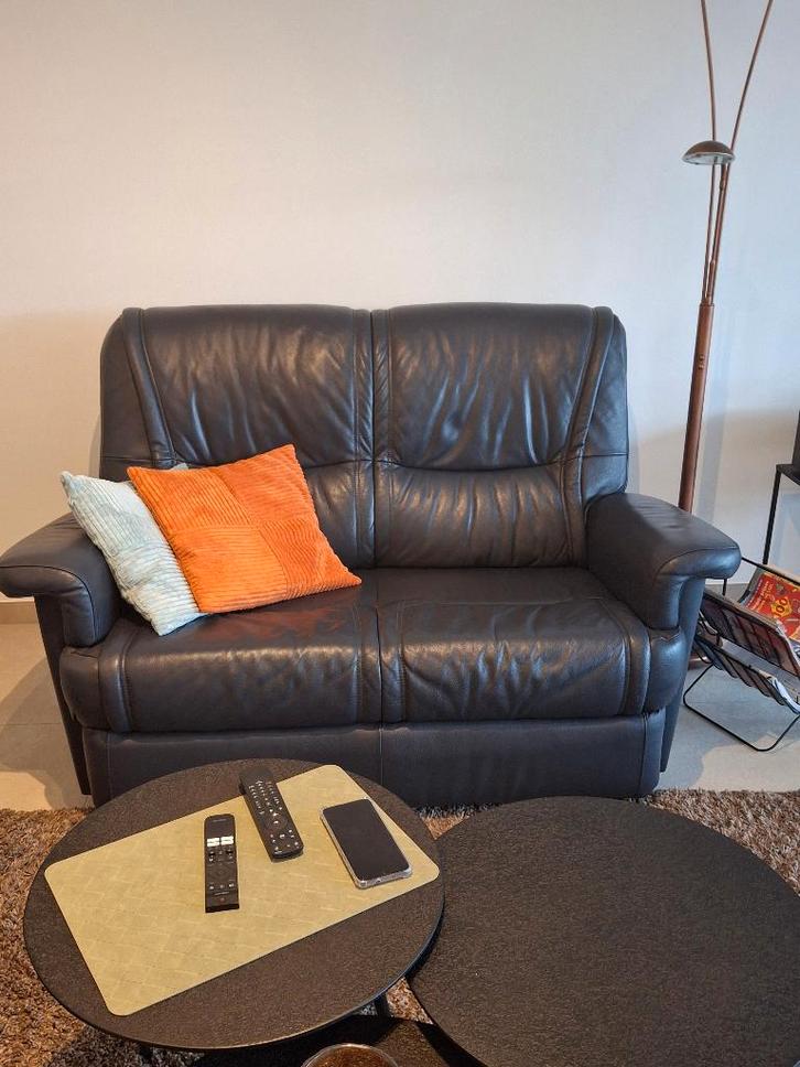 Lederen salon  2x een tweezit, Huis en Inrichting, Zetels | Zetels, Zo goed als nieuw, Rechte bank, Tweepersoons, Leer, Ophalen