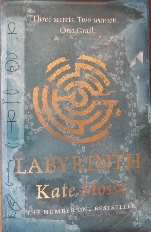 Kate Mosse - Labyrinth, Boeken, Thrillers, Gelezen, Europa overig, Ophalen of Verzenden