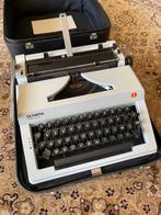 Typemachine Olympia Regina de luxe, Ophalen, Zo goed als nieuw