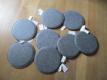 Nieuwe stoelkussens 8 stuks rond , zitkussens ,decoratie kus beschikbaar voor biedingen