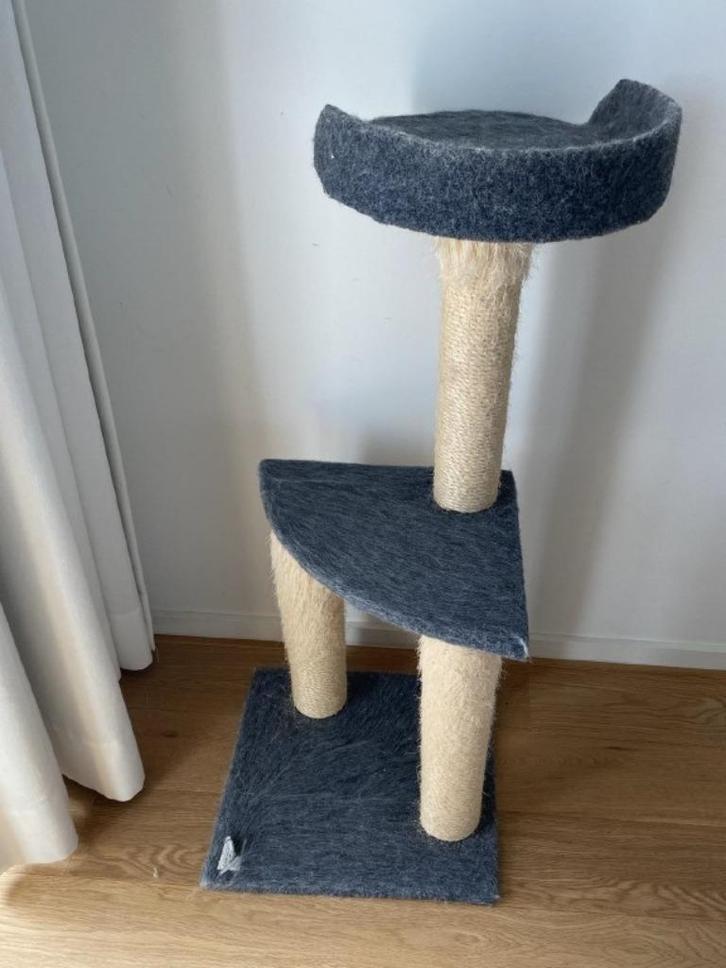 Arbre à chat 3 niveaux –avec griffoirs en sisal, Dieren en Toebehoren, Krabmeubelen, Gebruikt, Ophalen