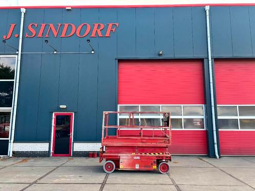 JLG 2046 E3 8m schaarhoogwerker (bj 2000), Zakelijke goederen, Machines en Bouw | Liften, Steigers en Ladders