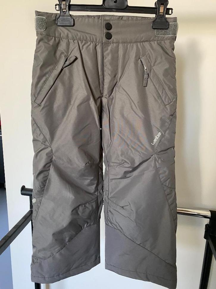Grijze skibroek in maat 110, Kinderen en Baby's, Kinderkleding | Maat 110, Gebruikt, Jongen of Meisje, Sport- of Zwemkleding, Ophalen of Verzenden
