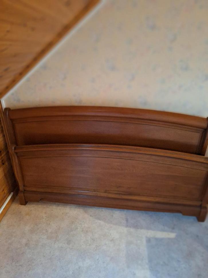 Bed in kerselaar 1m60 x 2m, Huis en Inrichting, Slaapkamer | Bedden, Zo goed als nieuw, Tweepersoons, 160 cm, 200 cm, Hout, Bruin