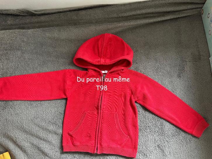 Vêtements garçon T98 à partir de 2,50€ très bon état, Kinderen en Baby's, Kinderkleding | Maat 98, Gebruikt, Jongen, Broek, Ophalen of Verzenden