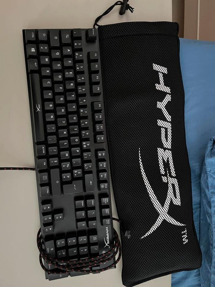 Clavier Gaming HyperX blue switch, Computers en Software, Toetsenborden, Ophalen