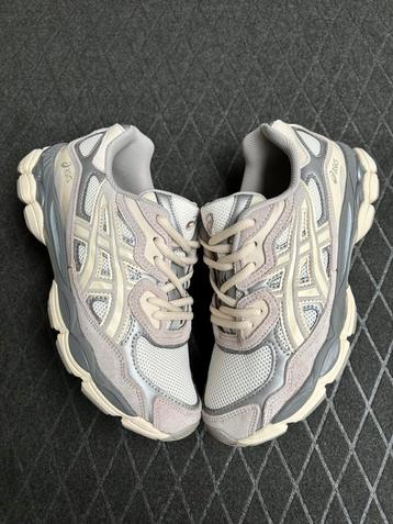 Asics Gel-NYC Beige & Gris beschikbaar voor biedingen