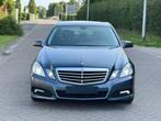 Mercedes E220  Avangarde Lees Advertentie, Automaat, Zwart, Blauw, Leder
