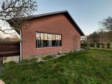 Raam in pvc  beschikbaar voor biedingen
