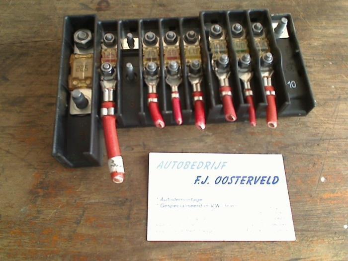 Boîte à fusibles d'un Volkswagen Transporter, Autos : Pièces & Accessoires, Électronique & Câbles, Volkswagen, Utilisé, 3 mois de garantie