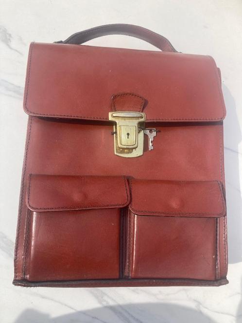Vintage boekentas - écht leer - Nieuwstaat, Handtassen en Accessoires, Tassen | Schooltassen, Zo goed als nieuw, Aktetas of Boekentas