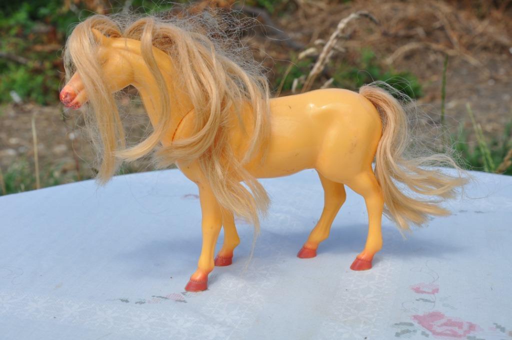 §  cheval jouet avec tête articulée, Enlèvement ou Envoi, Utilisé, Garçon ou Fille