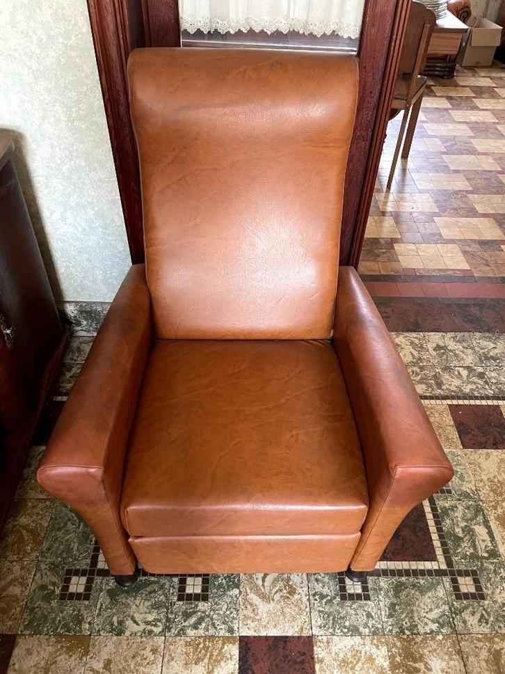 fauteuil en cuir avec relax, très bon état, Huis en Inrichting, Fauteuils, Gebruikt, Leer, Ophalen