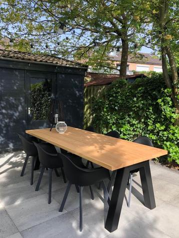 Nieuwe Douglas tuintafels - op maat & hoogwaardig afgewerkt beschikbaar voor biedingen