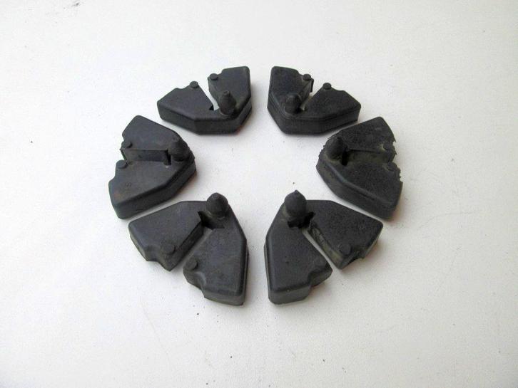 Suzuki GSX550 tandwiel drager houder rubbers GSX 550 GS550, Motoren, Onderdelen | Yamaha, Gebruikt, Ophalen of Verzenden