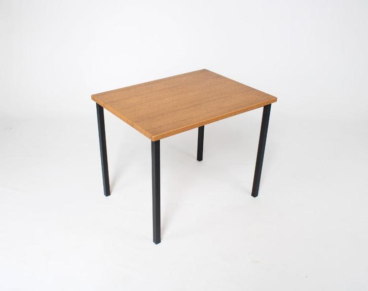 vintage bijzettafeltje, zwarte poten, Verzamelen, Retro, Huis en Inrichting, Ophalen