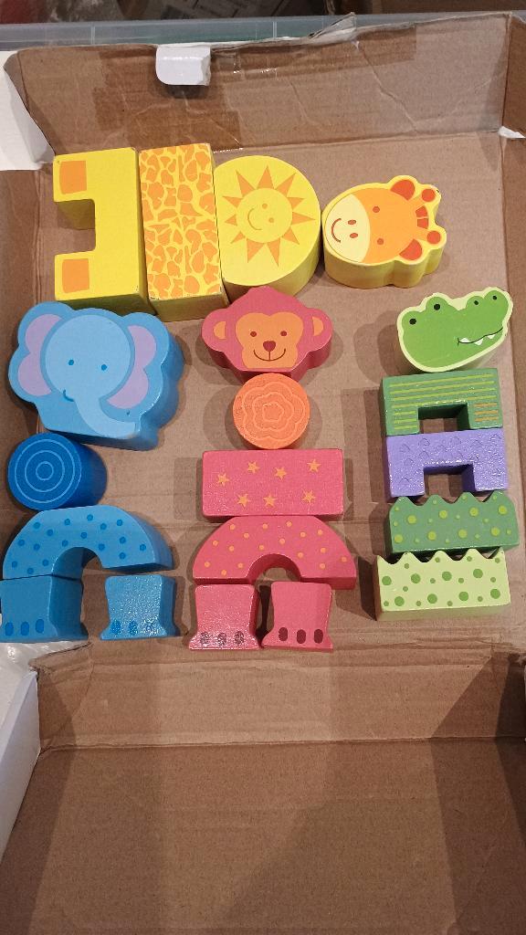 Blocs en bois " les animaux sauvages", Enfants & Bébés, Jouets | Blocs de construction, Enlèvement