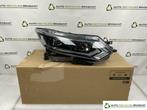 LED Koplamp Rechts Nissan Qashqai J11 FACELIFT  26010-HV05B, Gebruikt, Ophalen of Verzenden