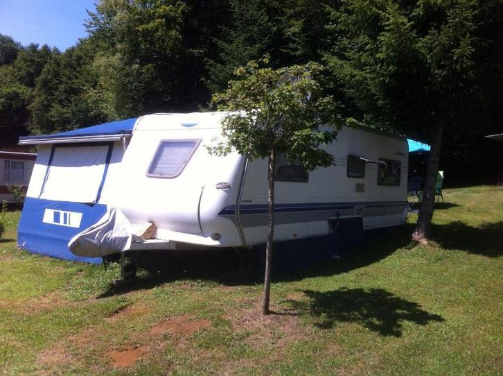 caravan, Caravans en Kamperen, Caravans, Particulier, tot en met 4, 1250 - 1500 kg, Rondzit, Hobby, 2 aparte bedden, 7 tot 8 meter