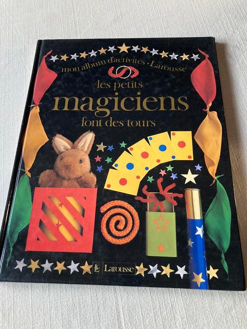 « Les PETITS MAGICIENS font des tours », Boeken, Kinderboeken | Jeugd | 10 tot 12 jaar, Zo goed als nieuw