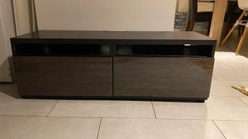 Zwarte IKEA tv-kast met lades en glazen blad – goede staat beschikbaar voor biedingen