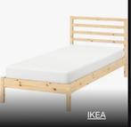 IKEA Holzbett mit Matratze, Maison & Meubles, Chambre à coucher | Lits, Brun, 200 cm, Bois, Une personne